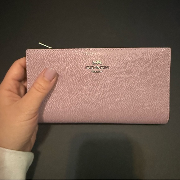 Coach Handbags - Coach Lilac purple Women's Slim Wallet durable chic crossgrain leather